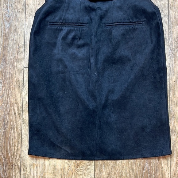 Moussy Black Faux Suede Button Front Skirt Size 1/ - Picture 4 of 7